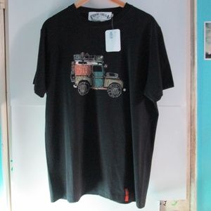 NWT  Vents Brull Graphic T-shirt